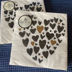 Set of 2 NWT Eve Art Black & Gold heart recycled paper Cocktail Napkins